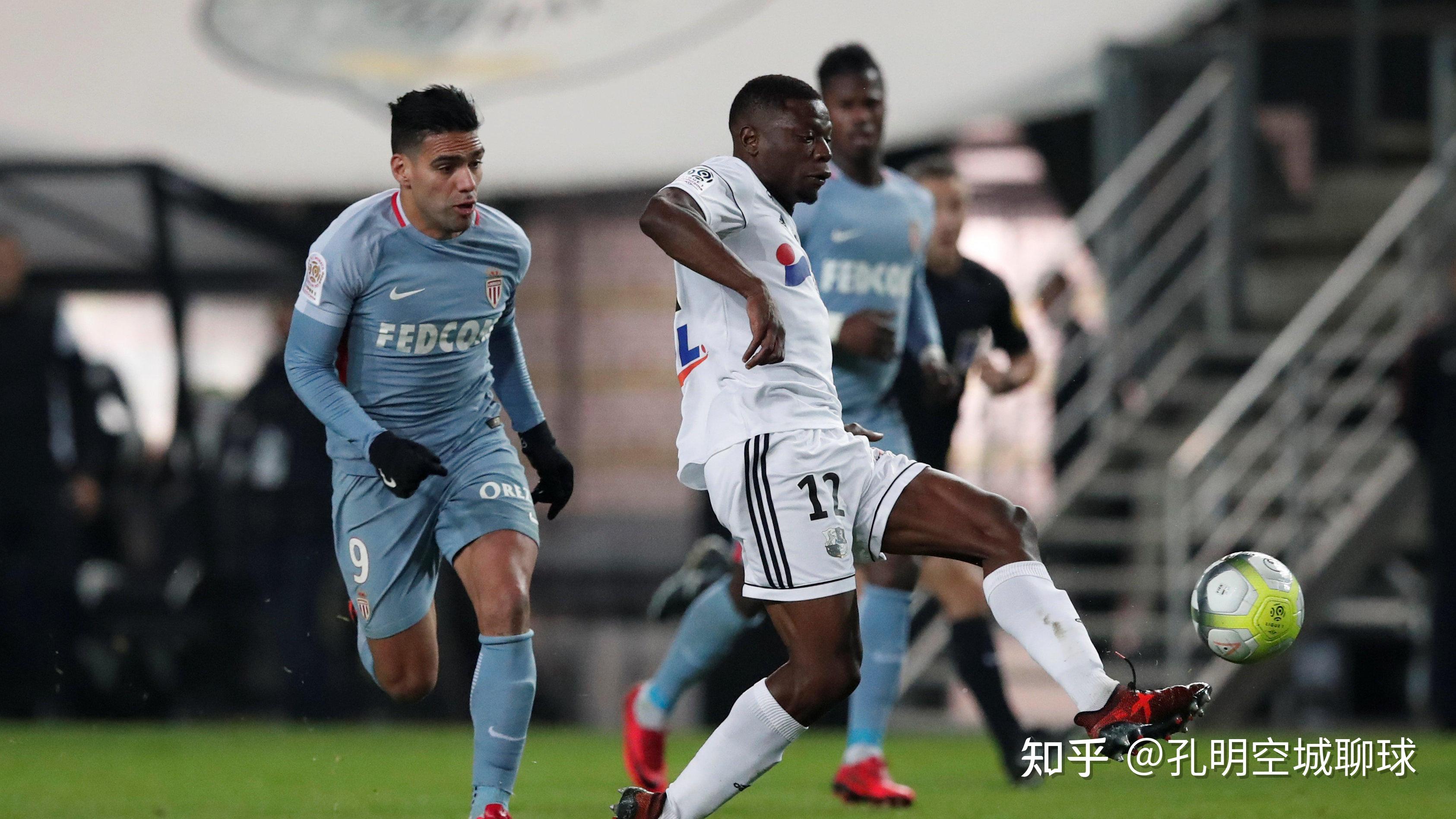 爱游戏官方入口-欧冠倒计时，AC米兰今夜遗憾出局，细节引发关注，球迷炸锅，临场指挥获称赞的简单介绍-爱游戏官方入口